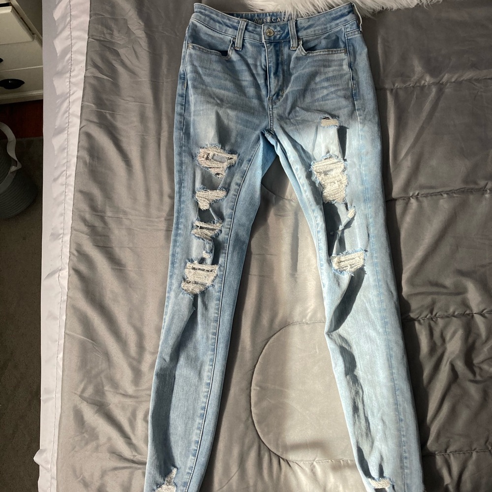 American Eagle Ripped jeans